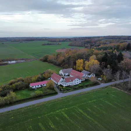 Apartment Feriestedet Skovly Klemensker